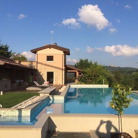 パヴッロ・ネル・フリニャーノ Agriturismo I Tassoniヴィラ エクステリア 写真