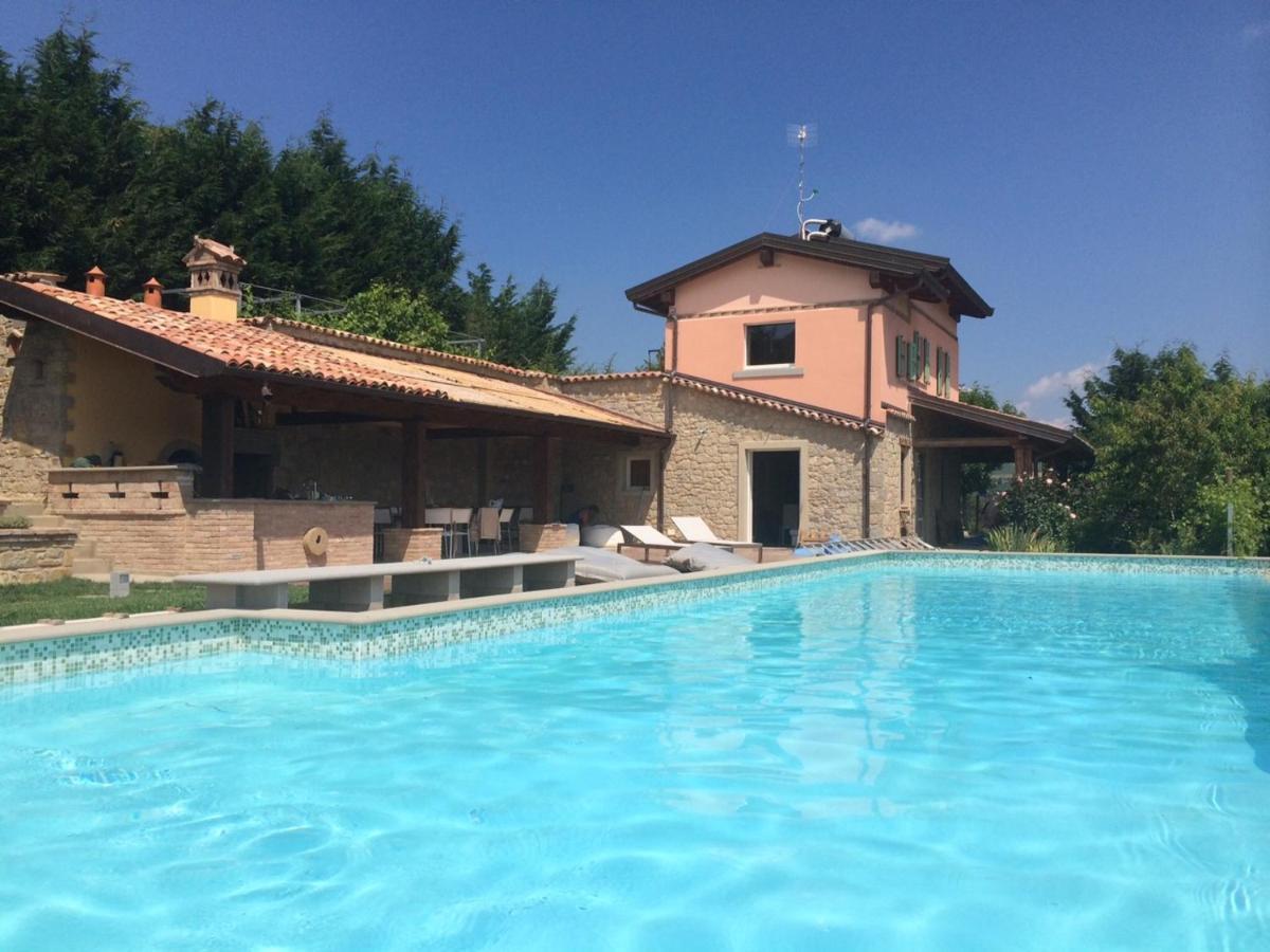 パヴッロ・ネル・フリニャーノ Agriturismo I Tassoniヴィラ エクステリア 写真