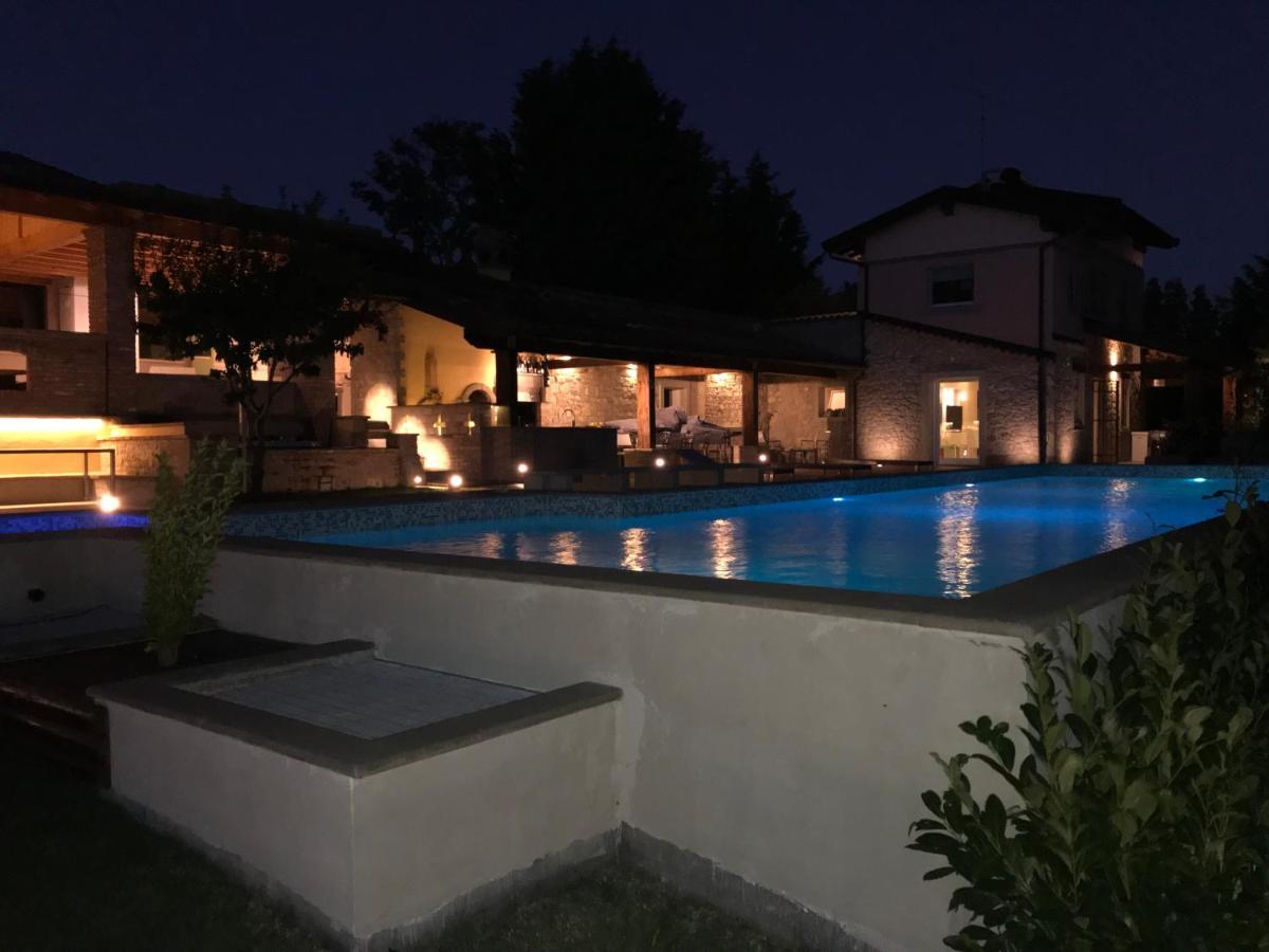 パヴッロ・ネル・フリニャーノ Agriturismo I Tassoniヴィラ エクステリア 写真