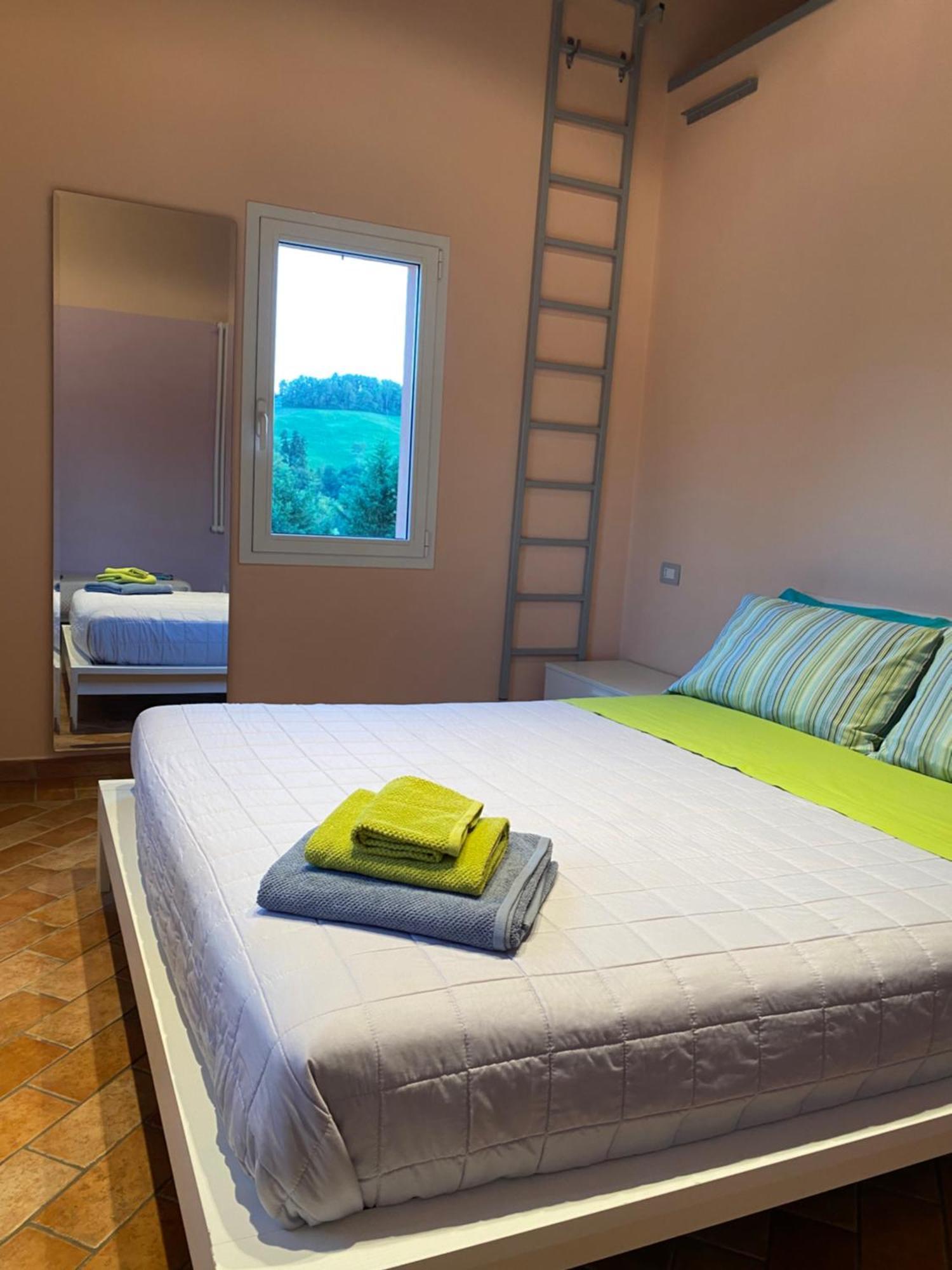 パヴッロ・ネル・フリニャーノ Agriturismo I Tassoniヴィラ エクステリア 写真